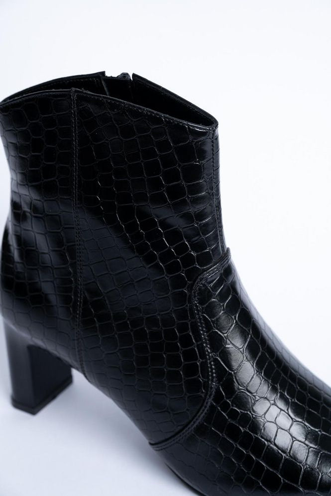 Bota Caña Baja ARKITECT