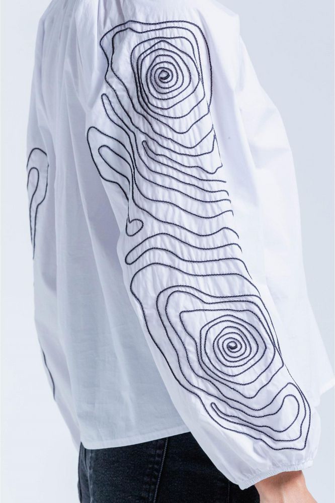 Blusa Acordonada Amplia ARKITECT