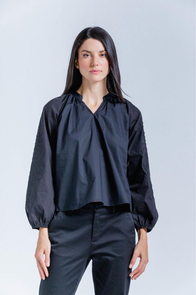 Blusa Acordonada Amplia ARKITECT
