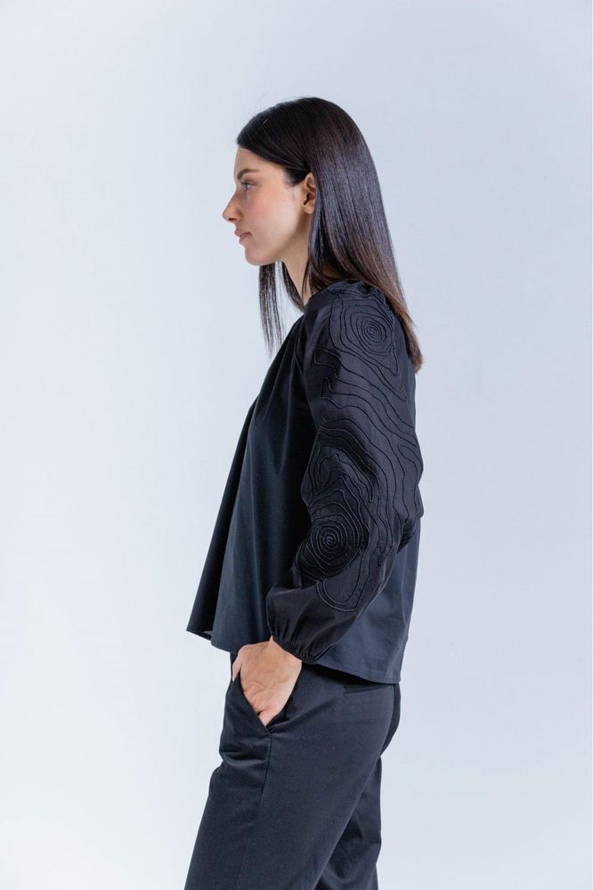 Blusa Acordonada Amplia ARKITECT