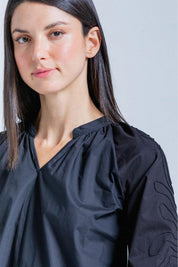 Blusa Acordonada Amplia ARKITECT
