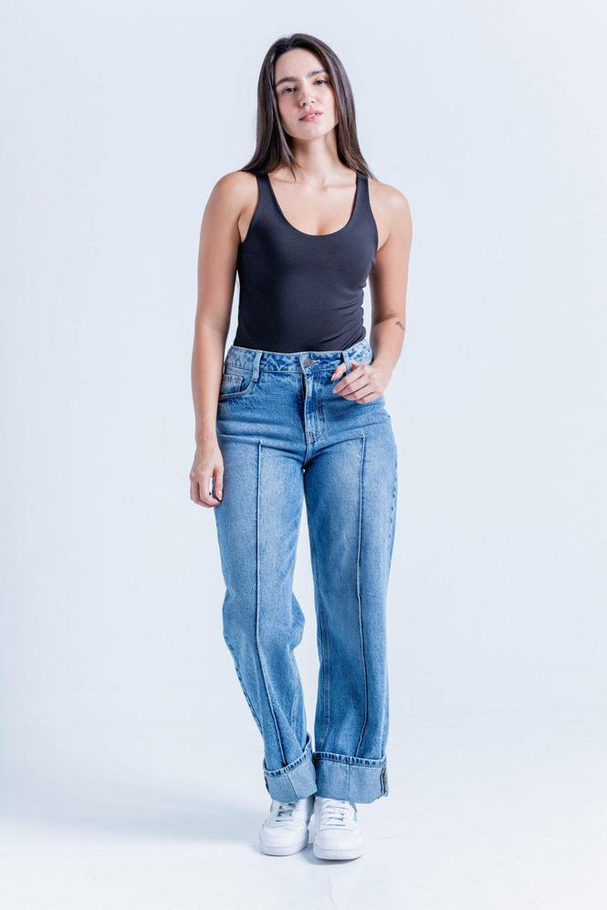 Body-Ajustada-PEOPLE-3841134_a.jpg