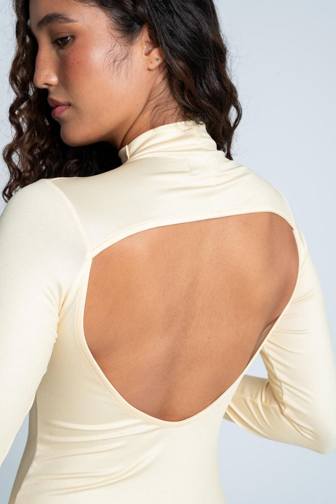 Body-Escote-Posterior-Slim-fit-ajustado-PEOPLE-3863979_g.jpg