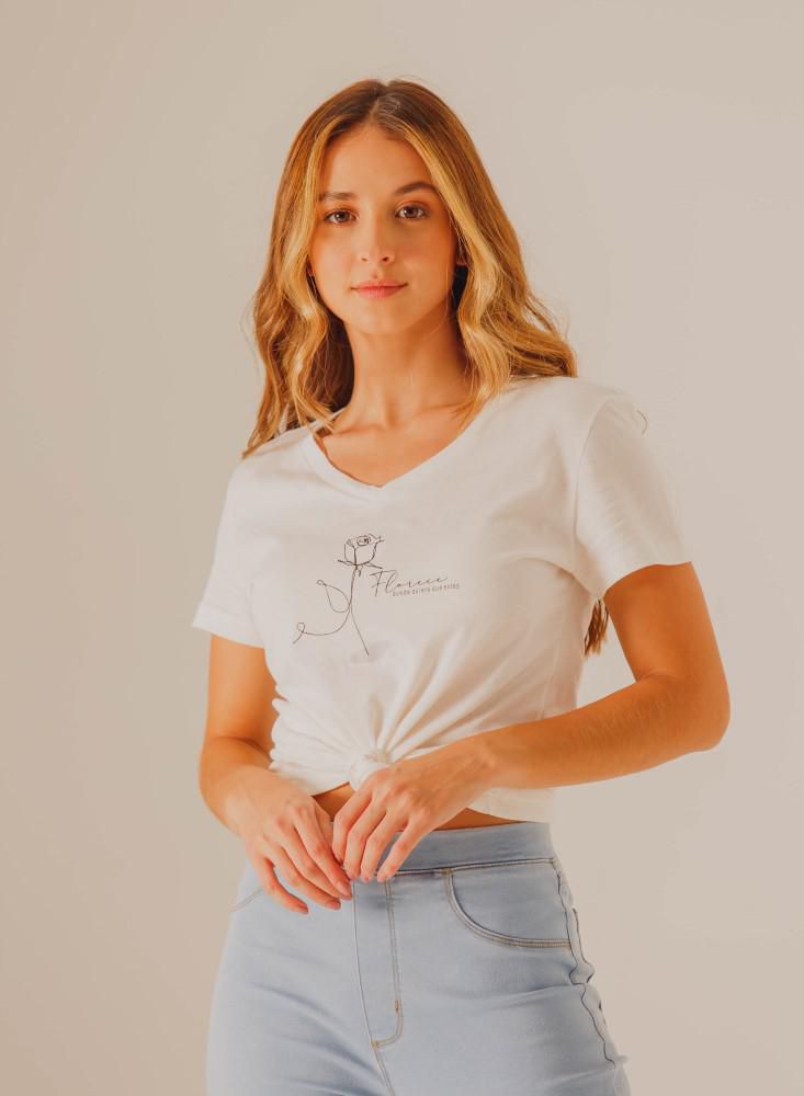 Camiseta Cuello en V  Regular fit PEOPLE