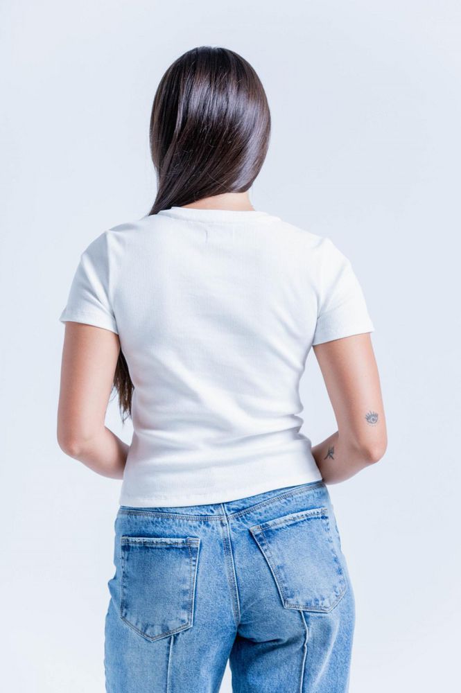 Camiseta Con Bordado Ajustada PEOPLE