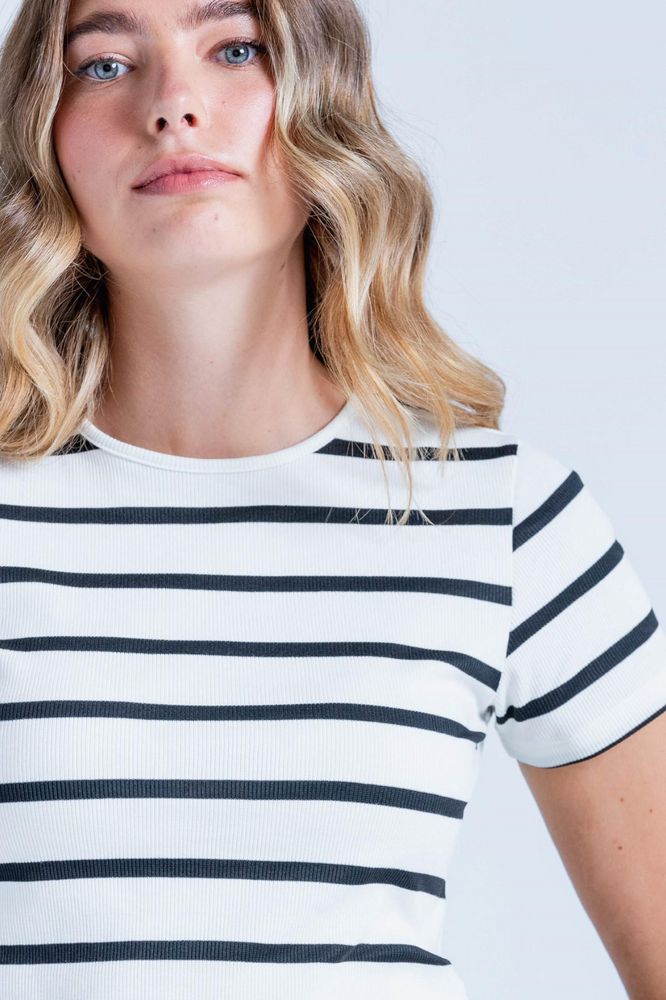 Camiseta Manga Corta Ray Ajustada PEOPLE