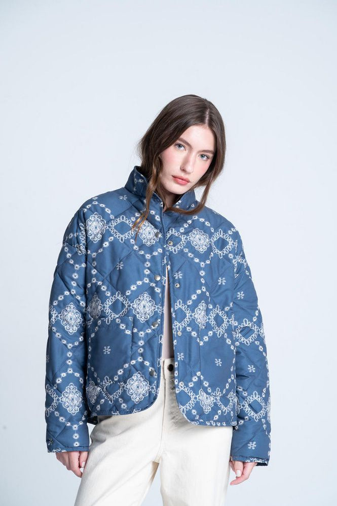 Chaqueta-Acolchada-Amplia-ARKITECT-3778212_a.jpg