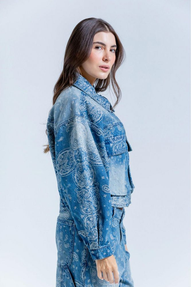 Chaqueta-Denim-Amplia-PEOPLE-3794558_b.jpg