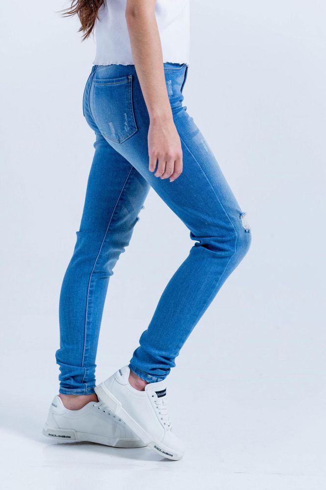 Jean. Denim Skinny PEOPLE