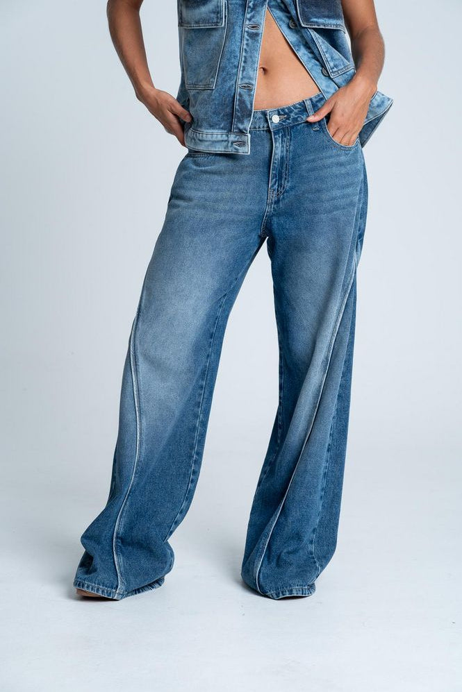 Jean-Diario-Wide-leg-PEOPLE-3866418_a.jpg