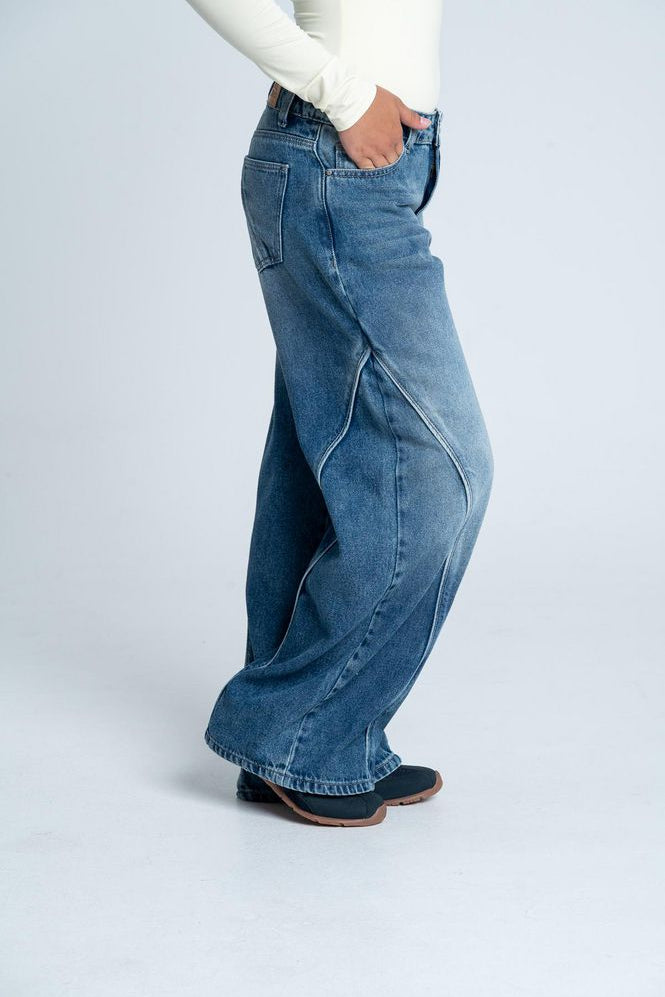 Jean-Largo-Wide-leg-PEOPLE-3867816_b.jpg