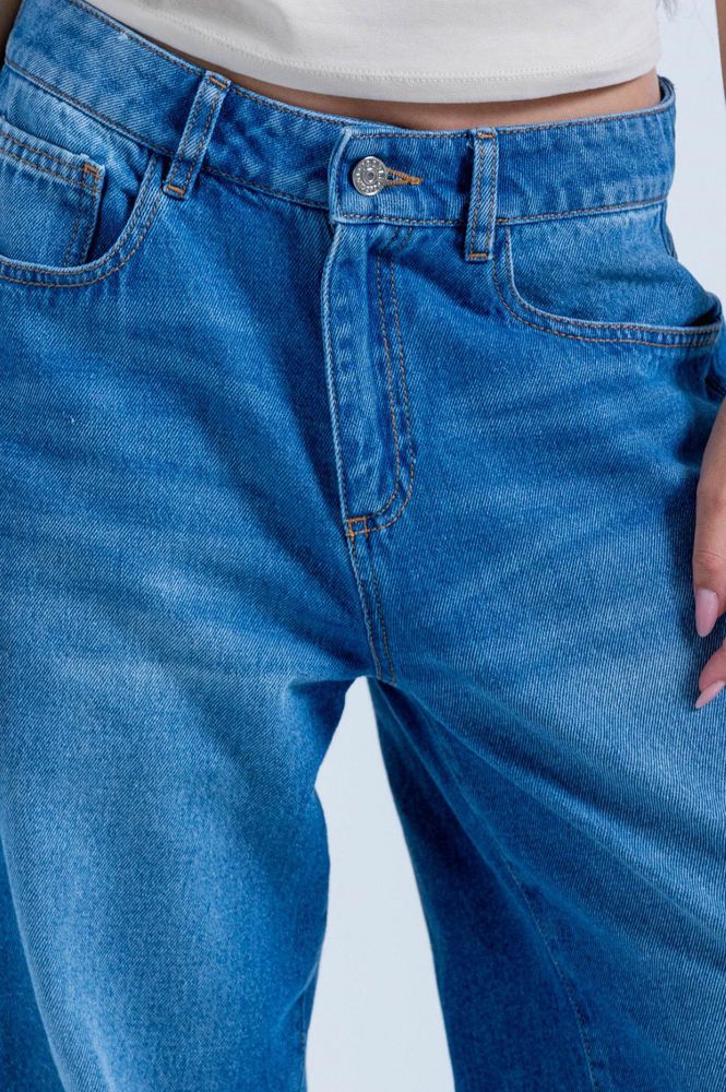 Jean Denim Mom fit PEOPLE