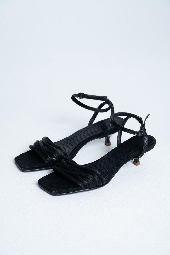 SANDALIA-CORREAS-ARKITECT-3857668_b.jpg