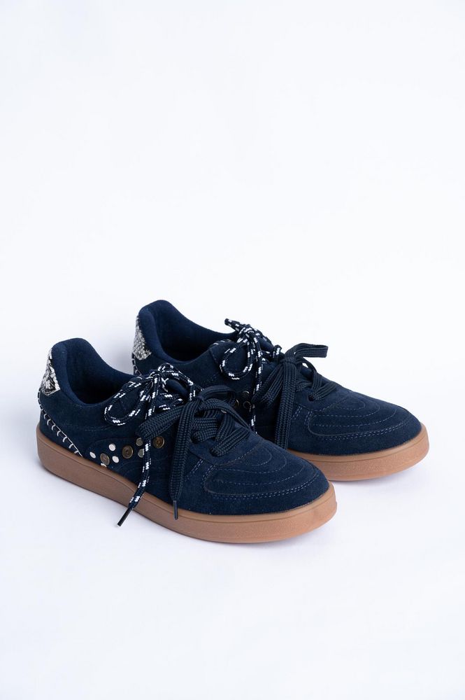 Tenis con Taches y Costuras ARKITECT