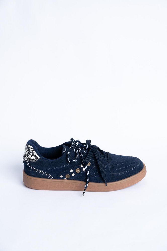 Tenis con Taches y Costuras ARKITECT
