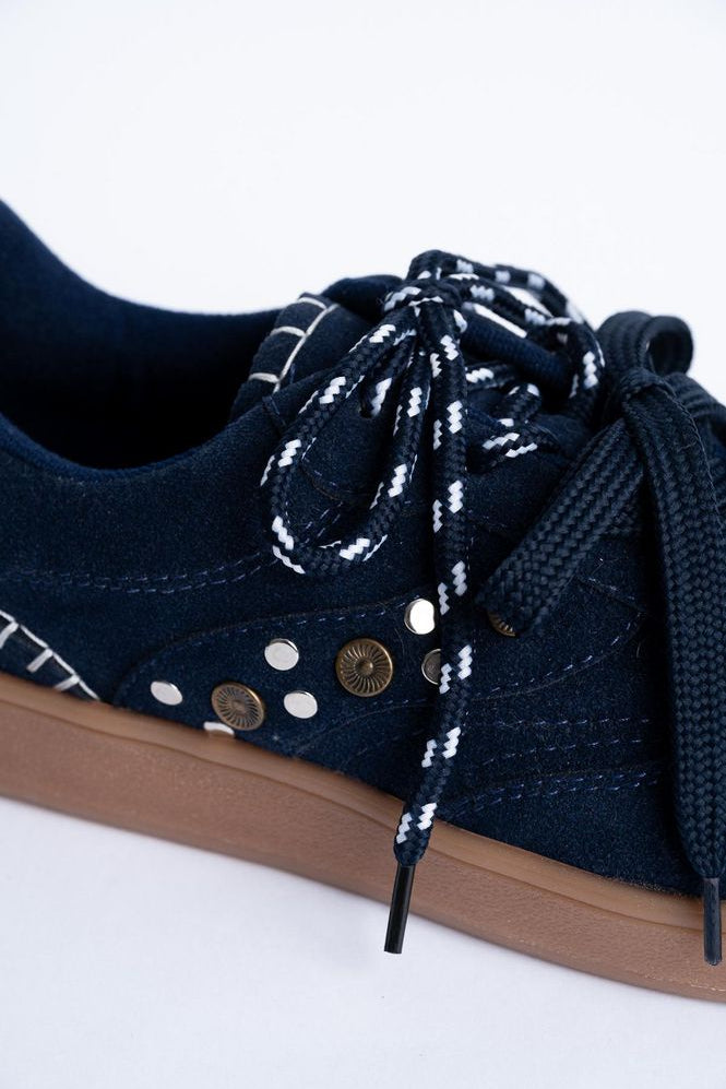 Tenis con Taches y Costuras ARKITECT